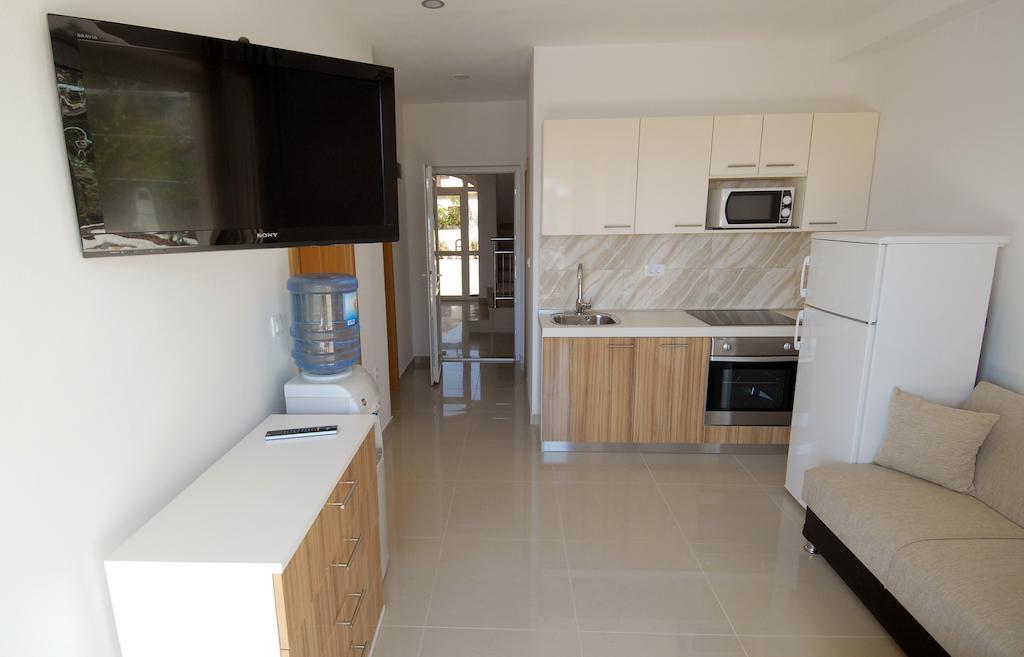 Paradise Resort Vanesa Vir Room photo