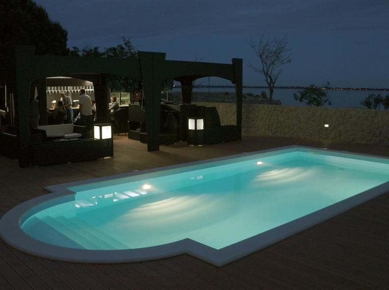 Paradise Resort Vanesa Vir Exterior photo