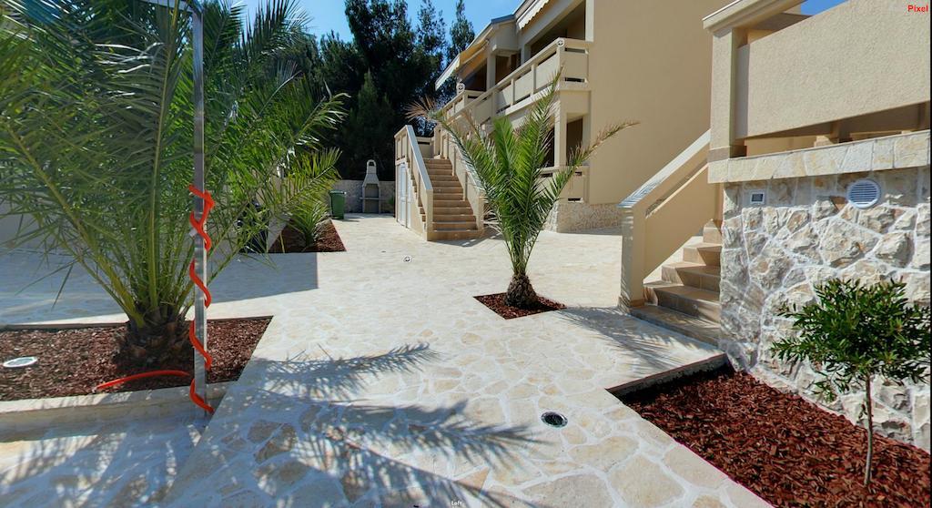 Paradise Resort Vanesa Vir Exterior photo